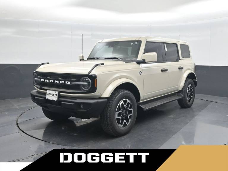 2026 Ford Bronco Outer Banks