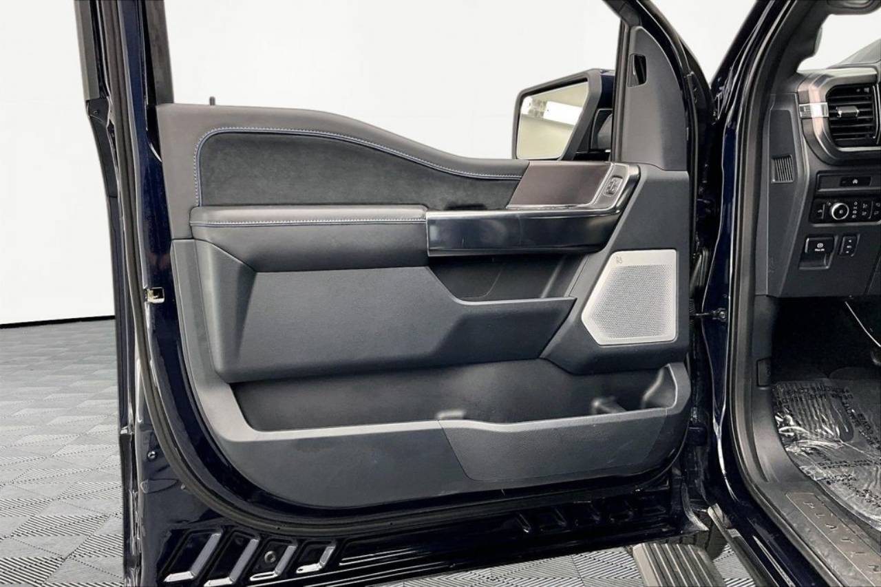 2025 Ford F-150 Platinum - Photo 24