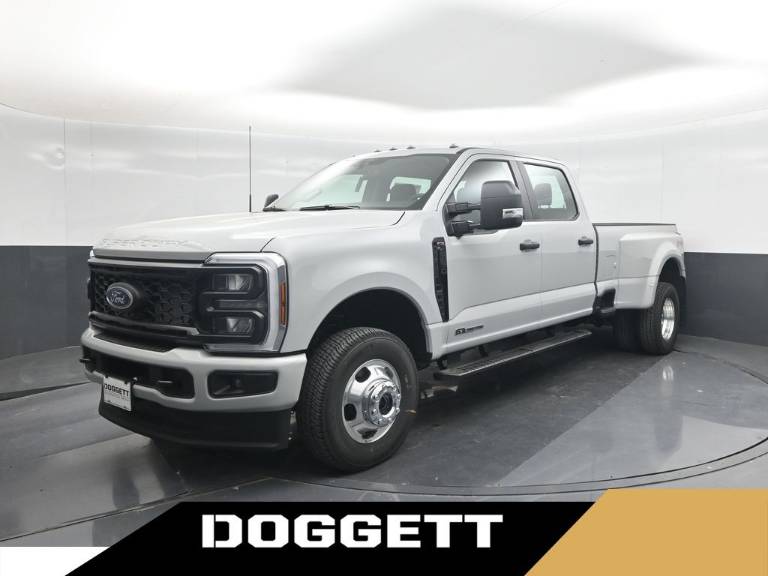 2026 Ford Super Duty F-350 DRW XL