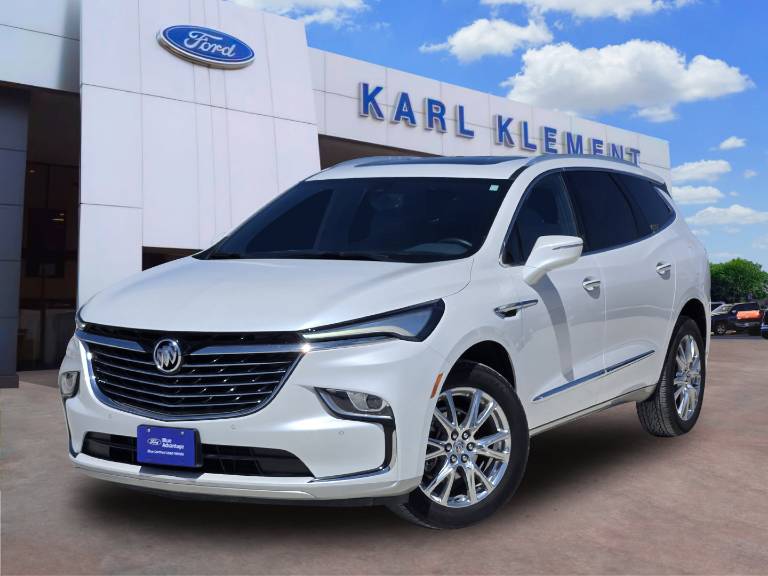 2023 Buick Enclave Essence