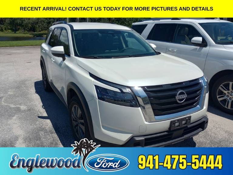 2024 Nissan Pathfinder SV
