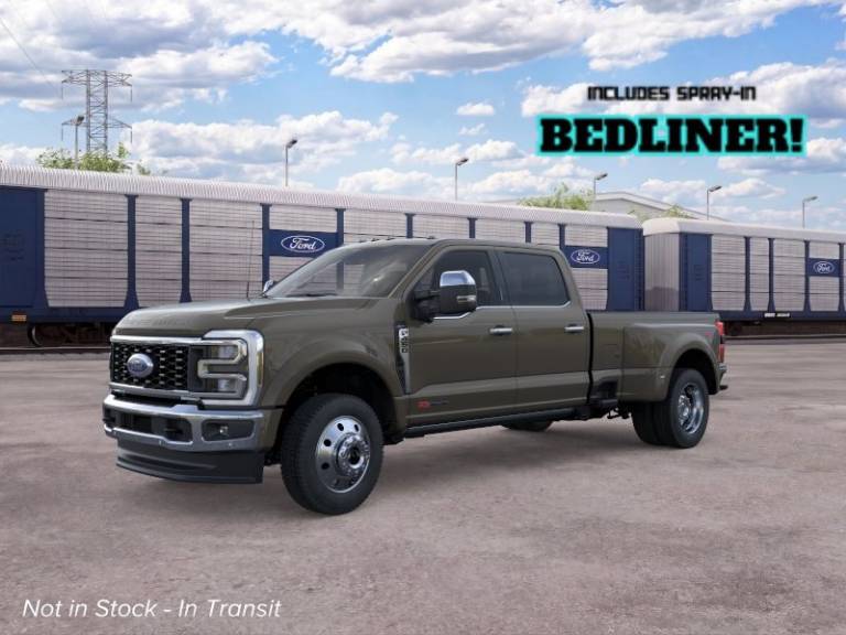 2026 Ford Super Duty F-450 DRW LARIAT