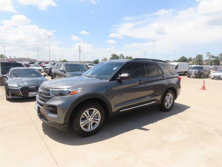 2023 Ford Explorer XLT RWD