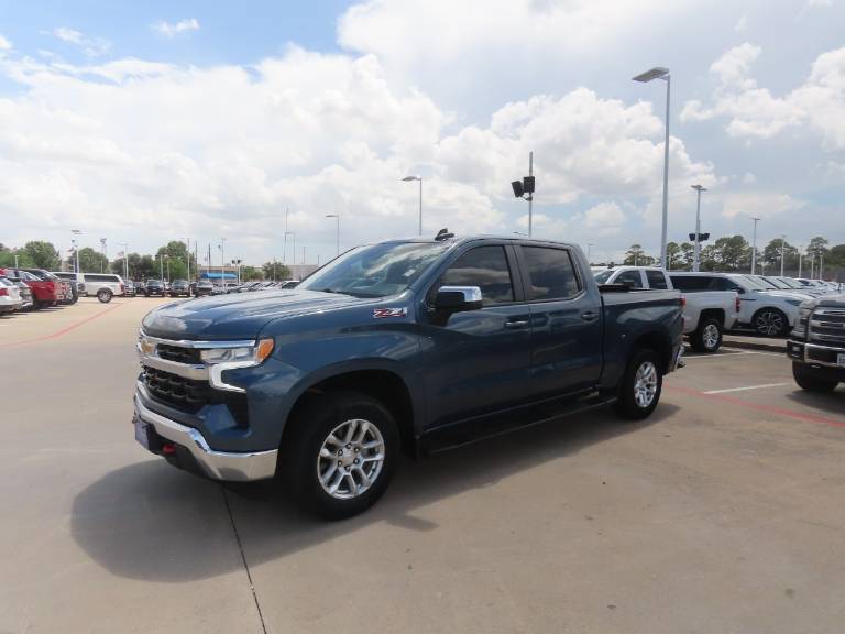 2024 Chevrolet Silverado 1500 4WD Crew Cab 147 LT w/1LT