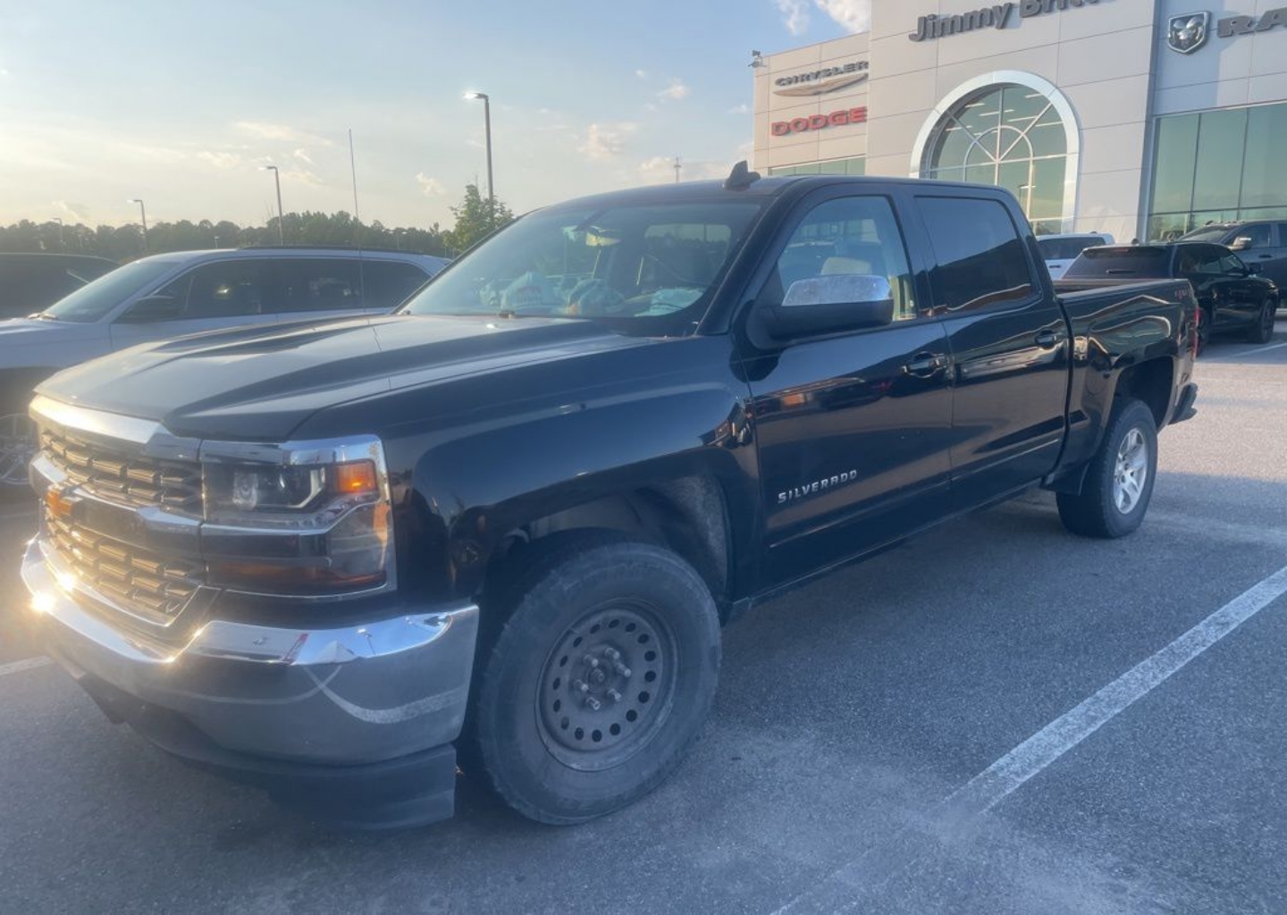Used 2018 Chevrolet Silverado 1500 LT with VIN 3GCUKREC9JG312799 for sale in Statesboro, GA