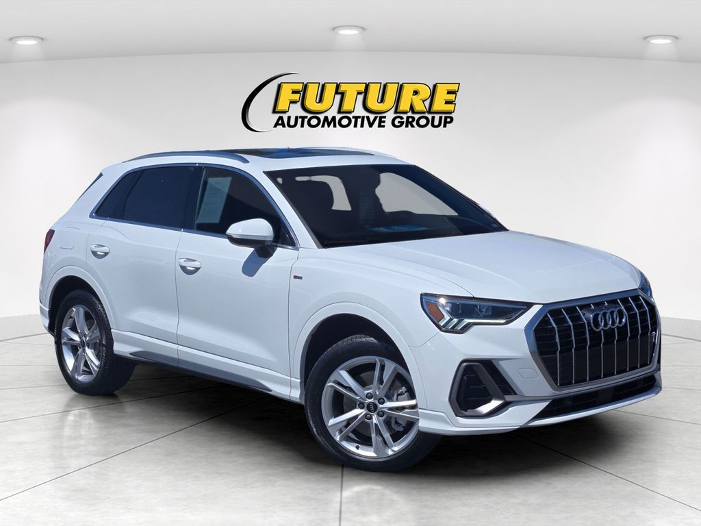 2023 Audi Q3 Premium Plus