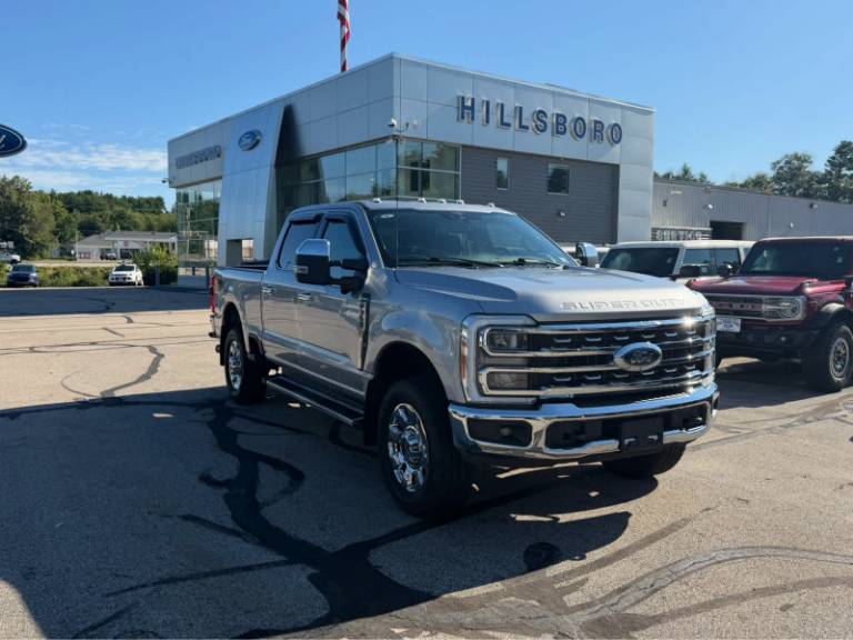 2023 Ford Super Duty F-350 SRW Pickup LARIAT