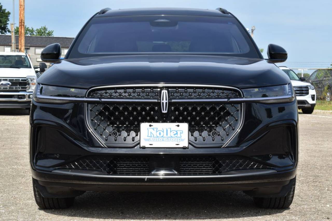 Certified 2024 Lincoln Nautilus Reserve with VIN 5LMPJ8KA6RJ879603 for sale in Kansas City