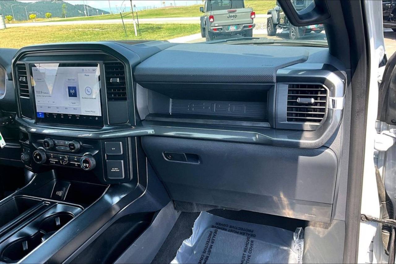 2025 Ford F-150 STX - Photo 16
