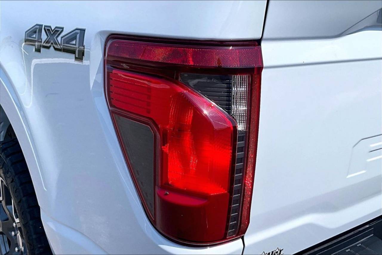 2025 Ford F-150 STX - Photo 30