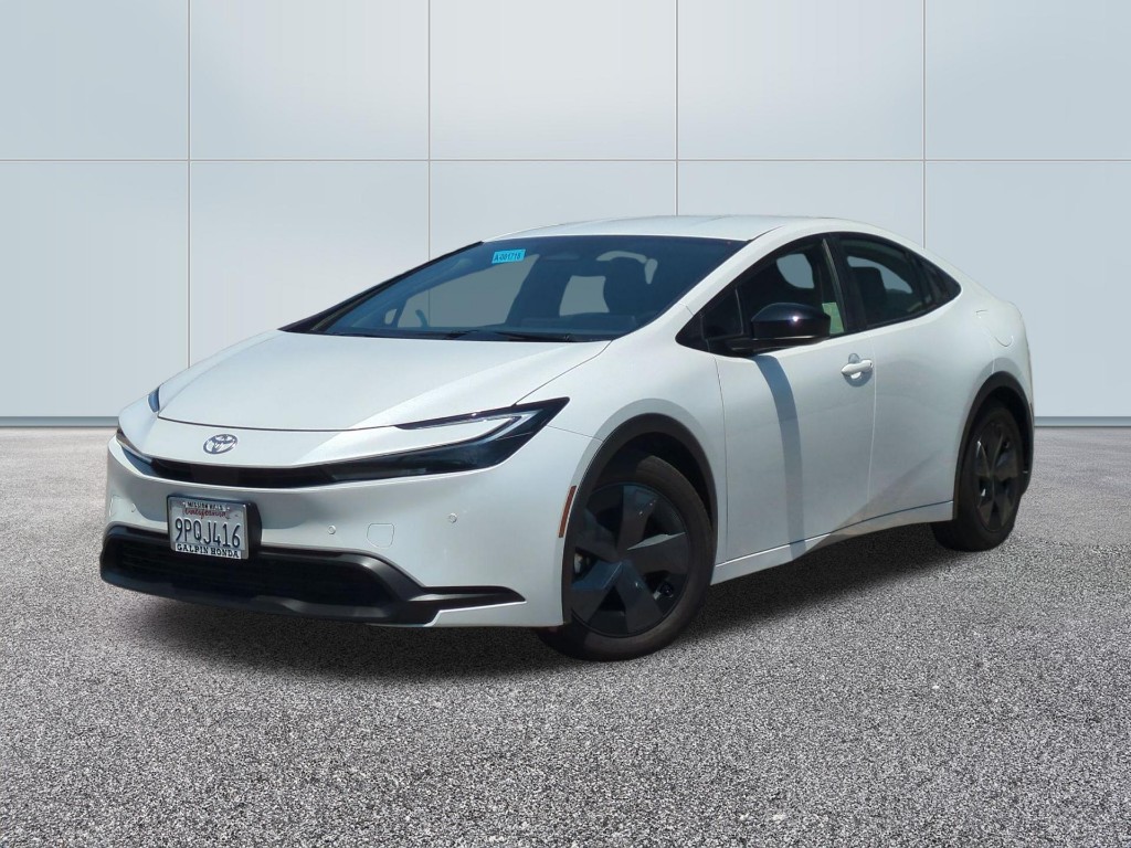 2024 Toyota Prius LE