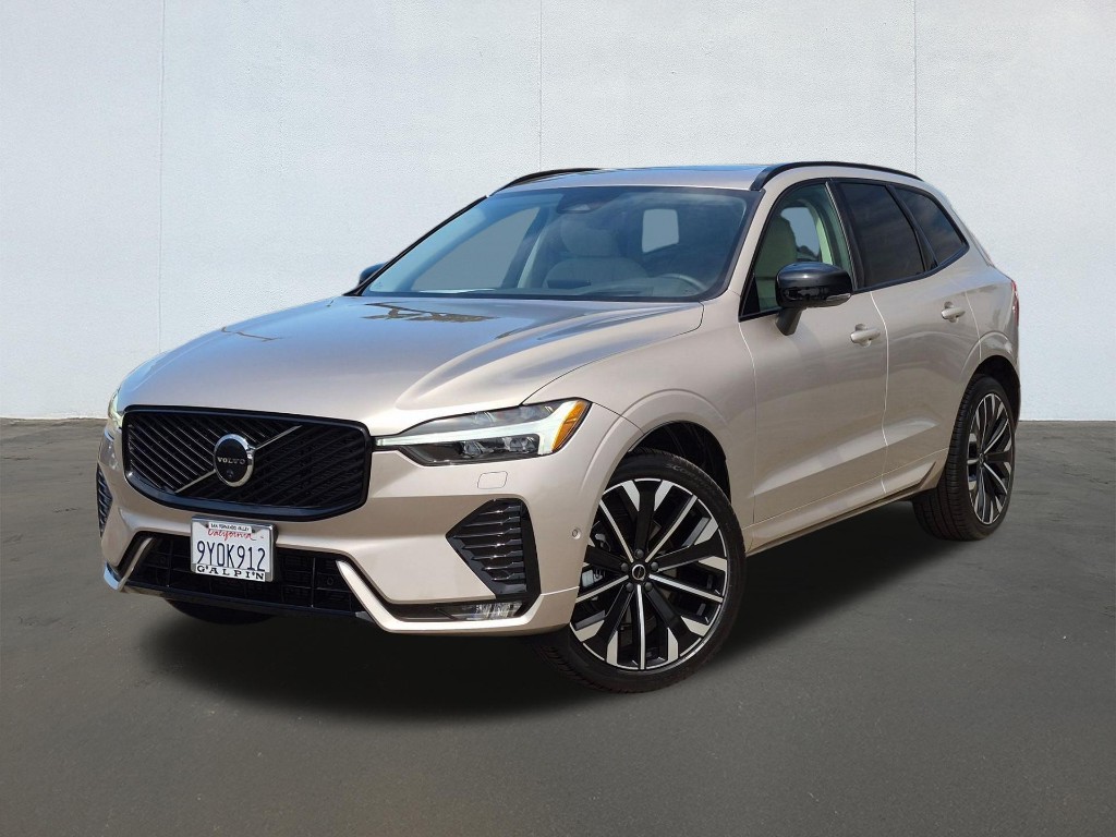 2026 Volvo XC60 B5 Ultra
