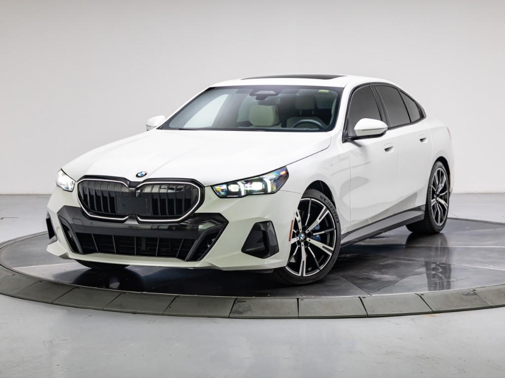 2024 BMW 5-Series xDrive