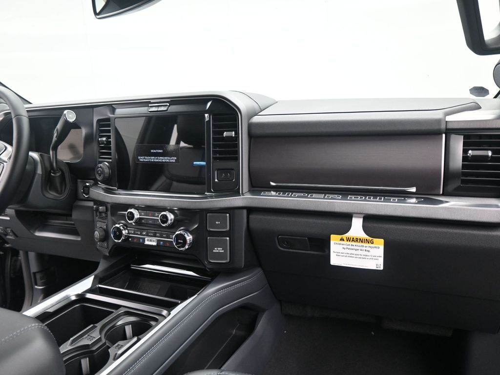 2026 Ford F-250 Super Duty Platinum - Photo 12