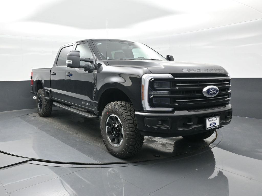 2026 Ford F-250 Super Duty Platinum - Photo 15