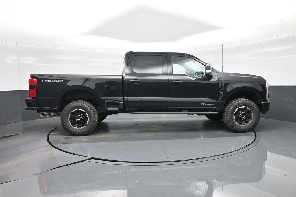 2026 Ford F-250 Super Duty Platinum - Photo 16
