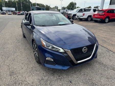 2022 Nissan Altima 2.5 SR