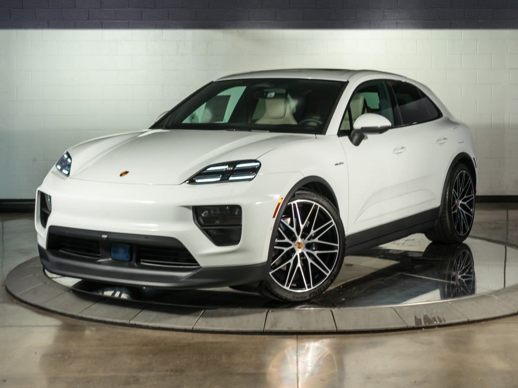 2026 Porsche Macan EV EV