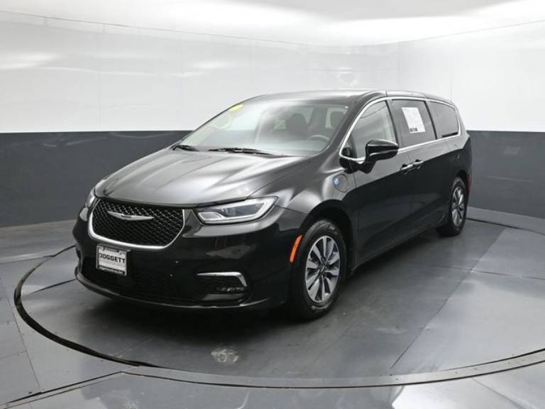 2024 Chrysler Pacifica Hybrid Select