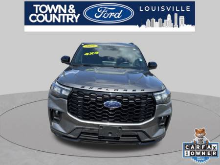 2025 Ford Explorer ST-Line