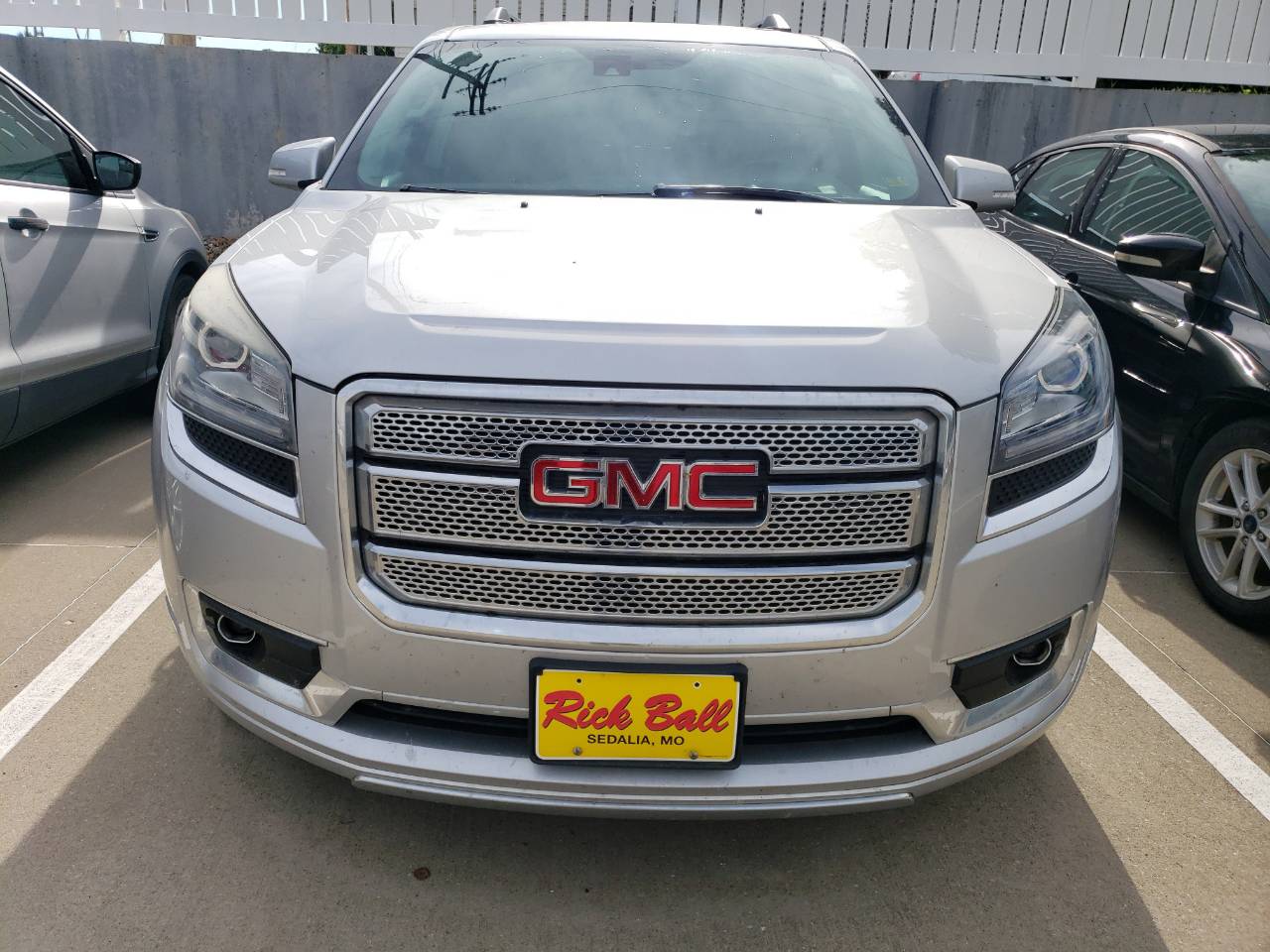 Used 2015 GMC Acadia Denali with VIN 1GKKVTKD3FJ368532 for sale in Kansas City