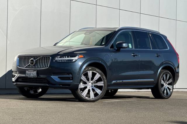 2023 Volvo XC90 Recharge Plug-In Hybrid T8 Plus Bright Theme 7 Passenger
