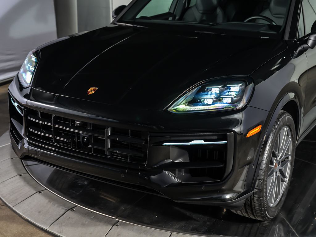 2025 Porsche Cayenne Base - Photo 9