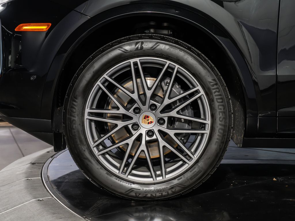 2025 Porsche Cayenne Base - Photo 11