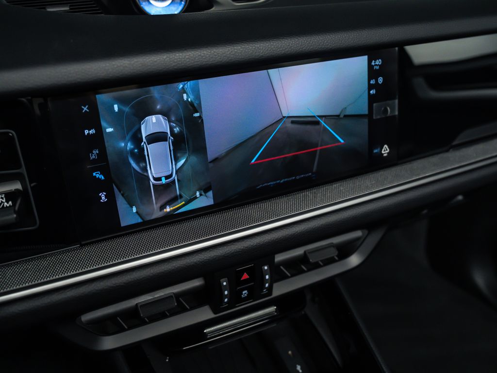 2025 Porsche Cayenne Base - Photo 24