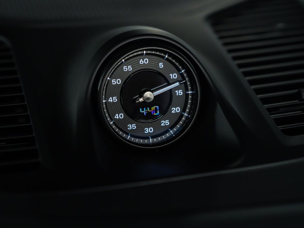 2025 Porsche Cayenne Base - Photo 25