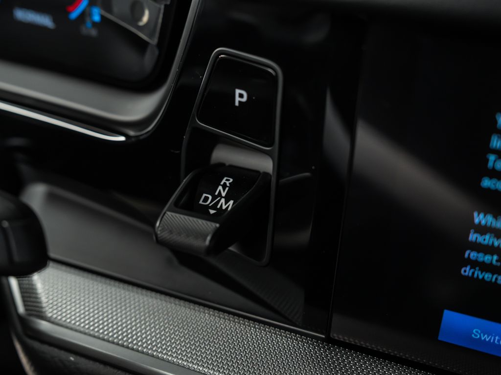 2025 Porsche Cayenne Base - Photo 29
