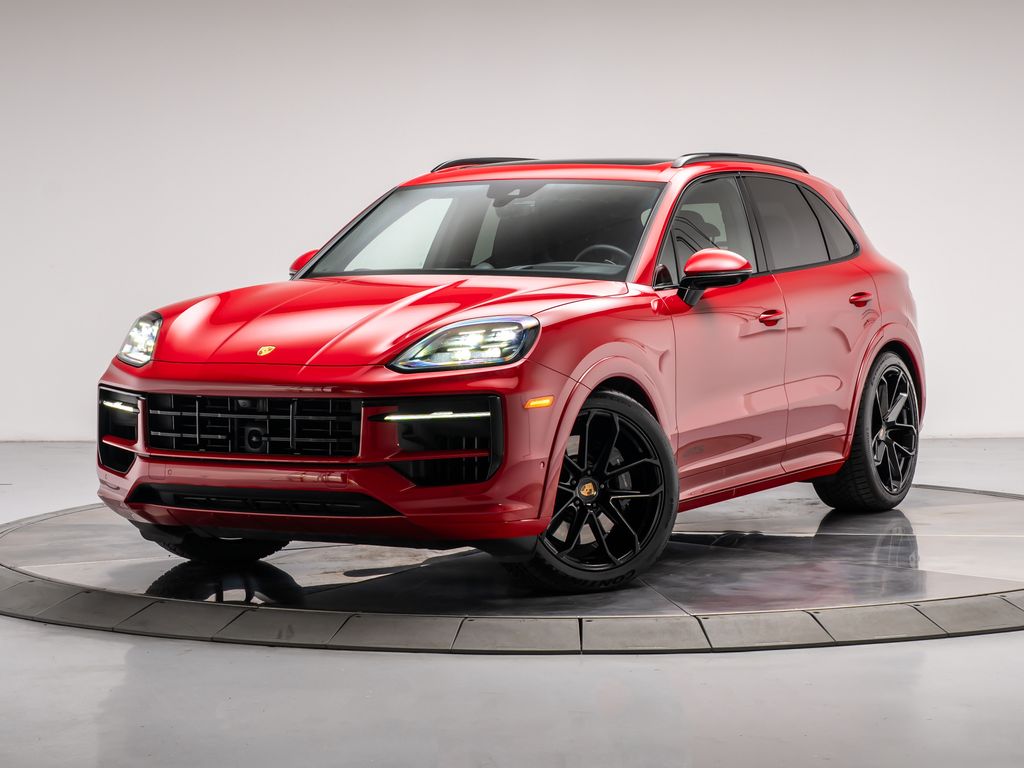 2025 Porsche Cayenne GTS