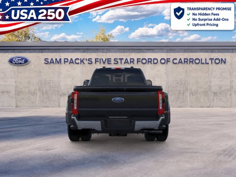 2026 Ford Super Duty F-350 DRW LARIAT