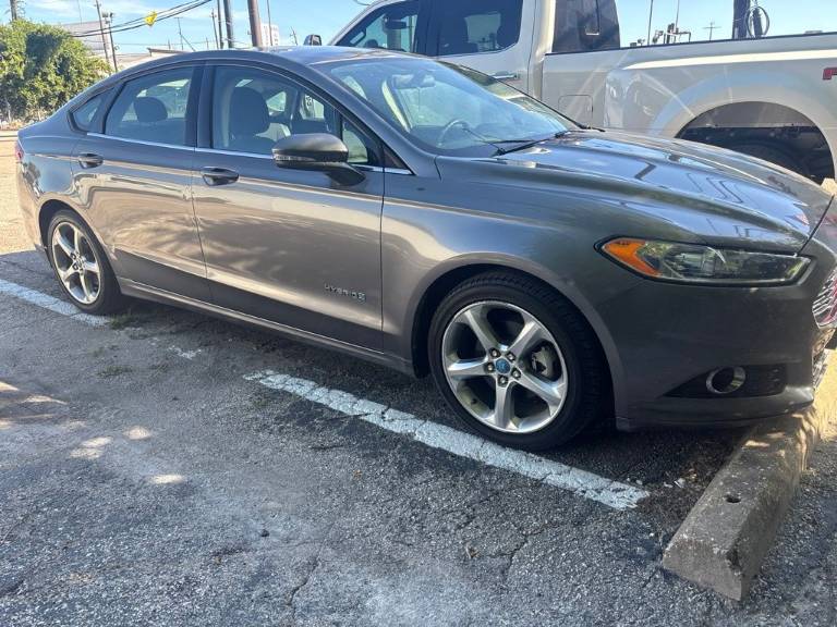 2013 Ford Fusion SE Hybrid