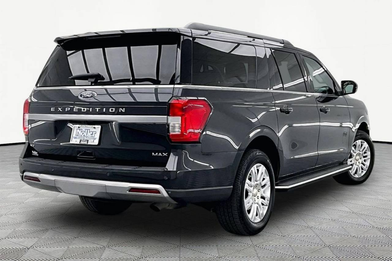 Certified 2022 Ford Expedition XLT with VIN 1FMJK1JT2NEA50482 for sale in Kansas City