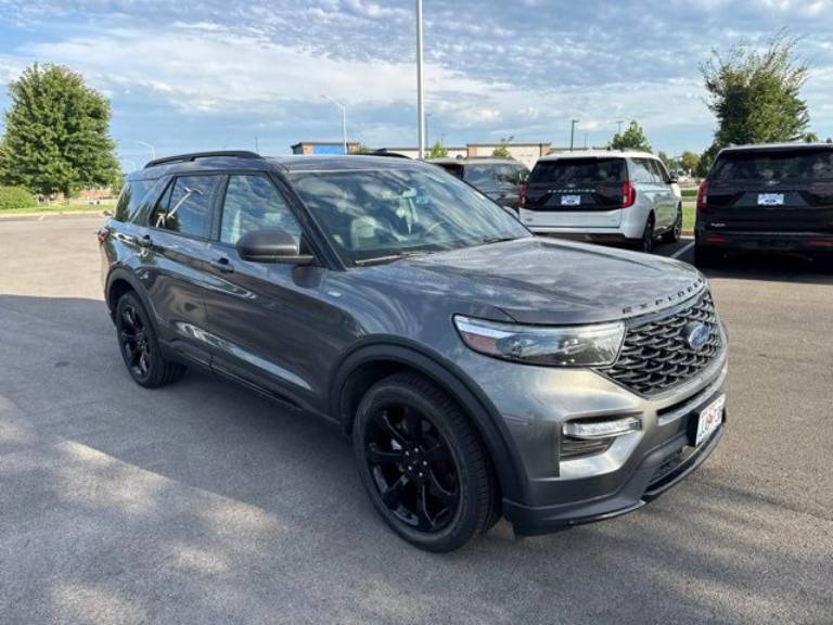 2023 Ford Explorer ST-Line