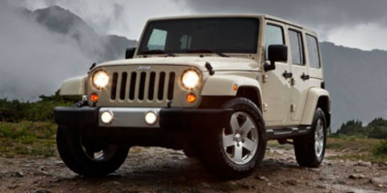 2013 Jeep Wrangler Unlimited 4WD 4DR Sahara