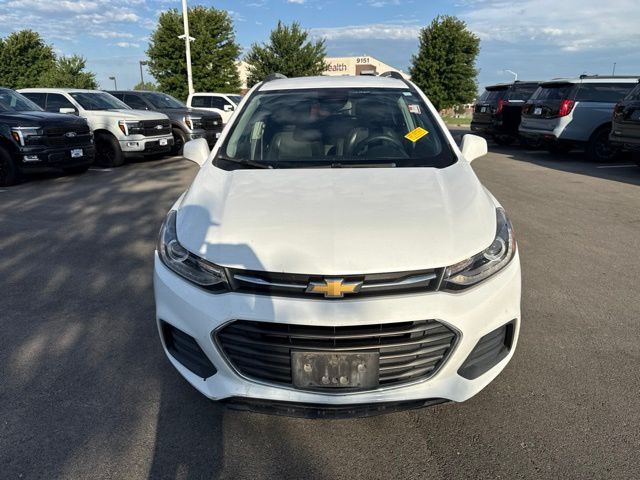 Used 2020 Chevrolet Trax LT with VIN KL7CJLSB8LB033330 for sale in Kansas City