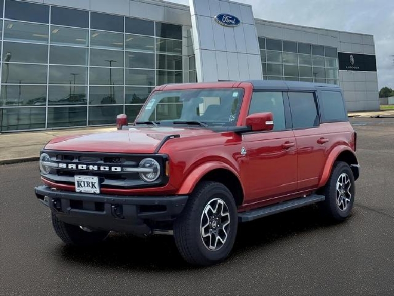 2024 Ford Bronco Outer Banks