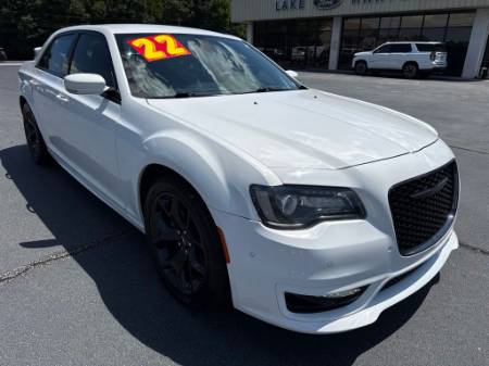 2022 Chrysler 300 Touring
