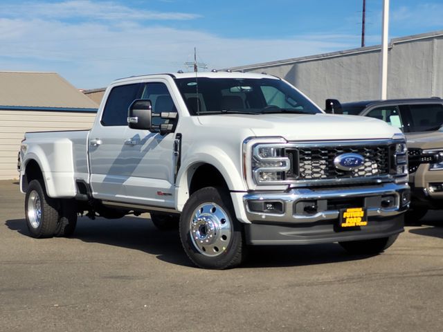 2026 Ford F-450SD LARIAT