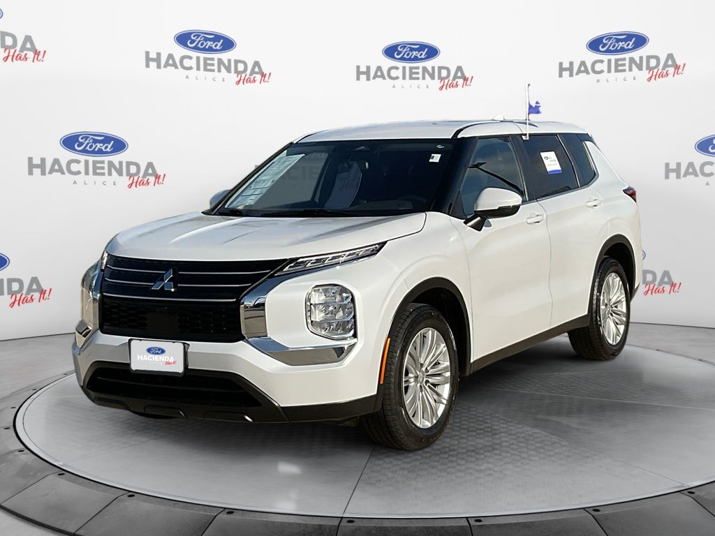 2024 Mitsubishi Outlander ES