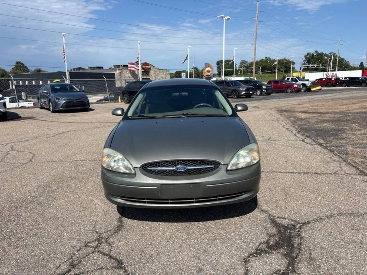 Used 2003 Ford Taurus SES with VIN 1FAFP55213G168647 for sale in Kansas City