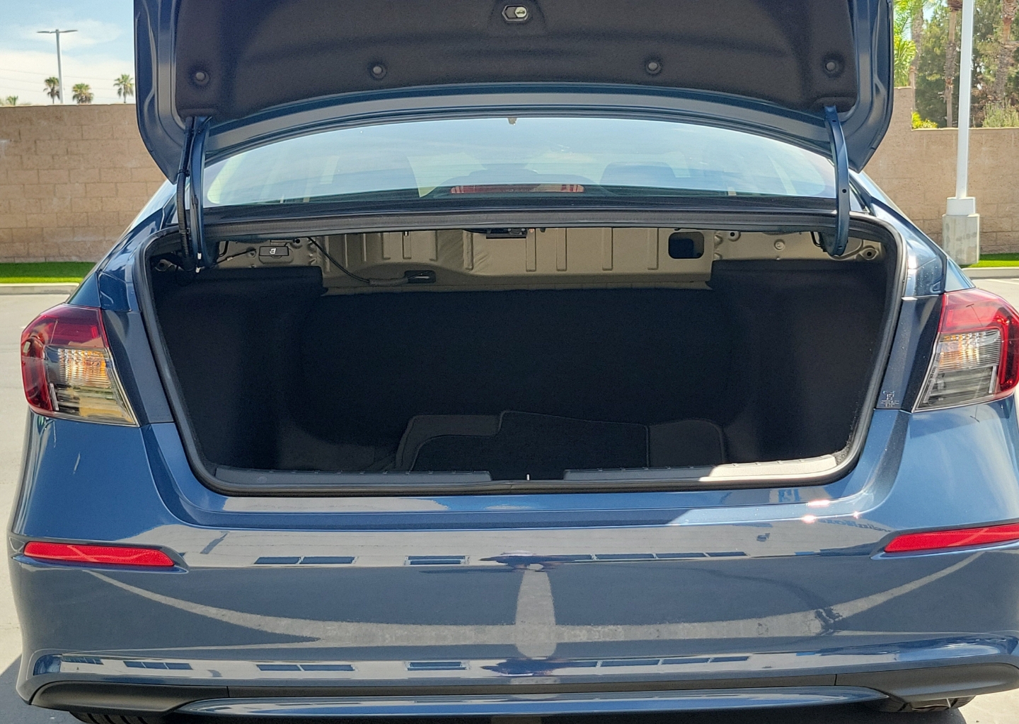 2026 Honda Civic LX - Photo 9