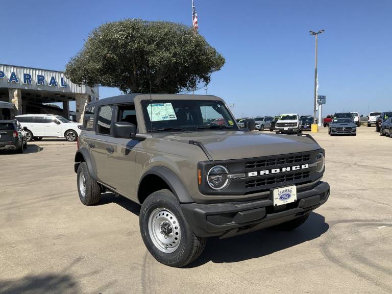 2026 Ford Bronco Base