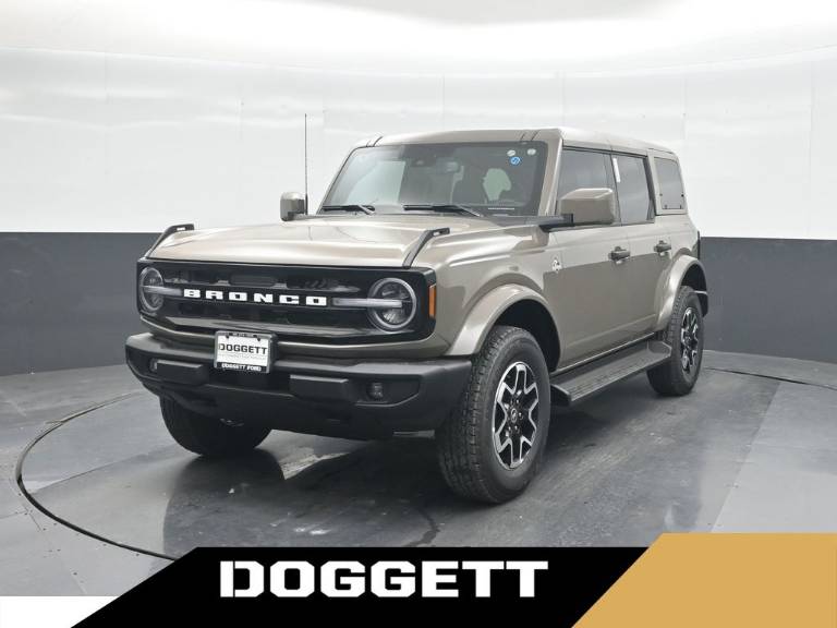 2026 Ford Bronco Outer Banks