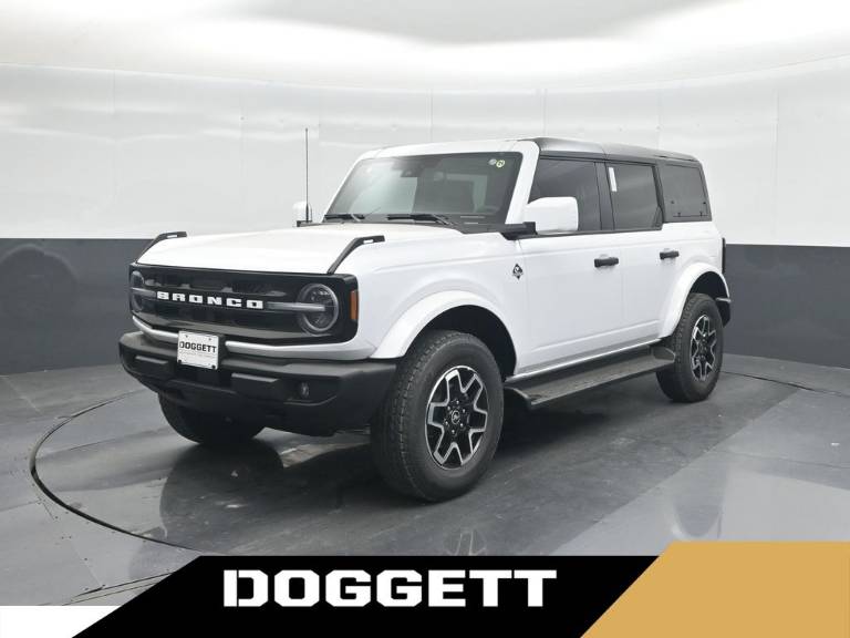 2026 Ford Bronco Outer Banks