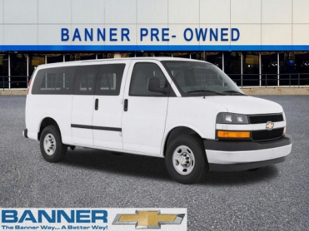 2025 Chevrolet Express 3500 LT