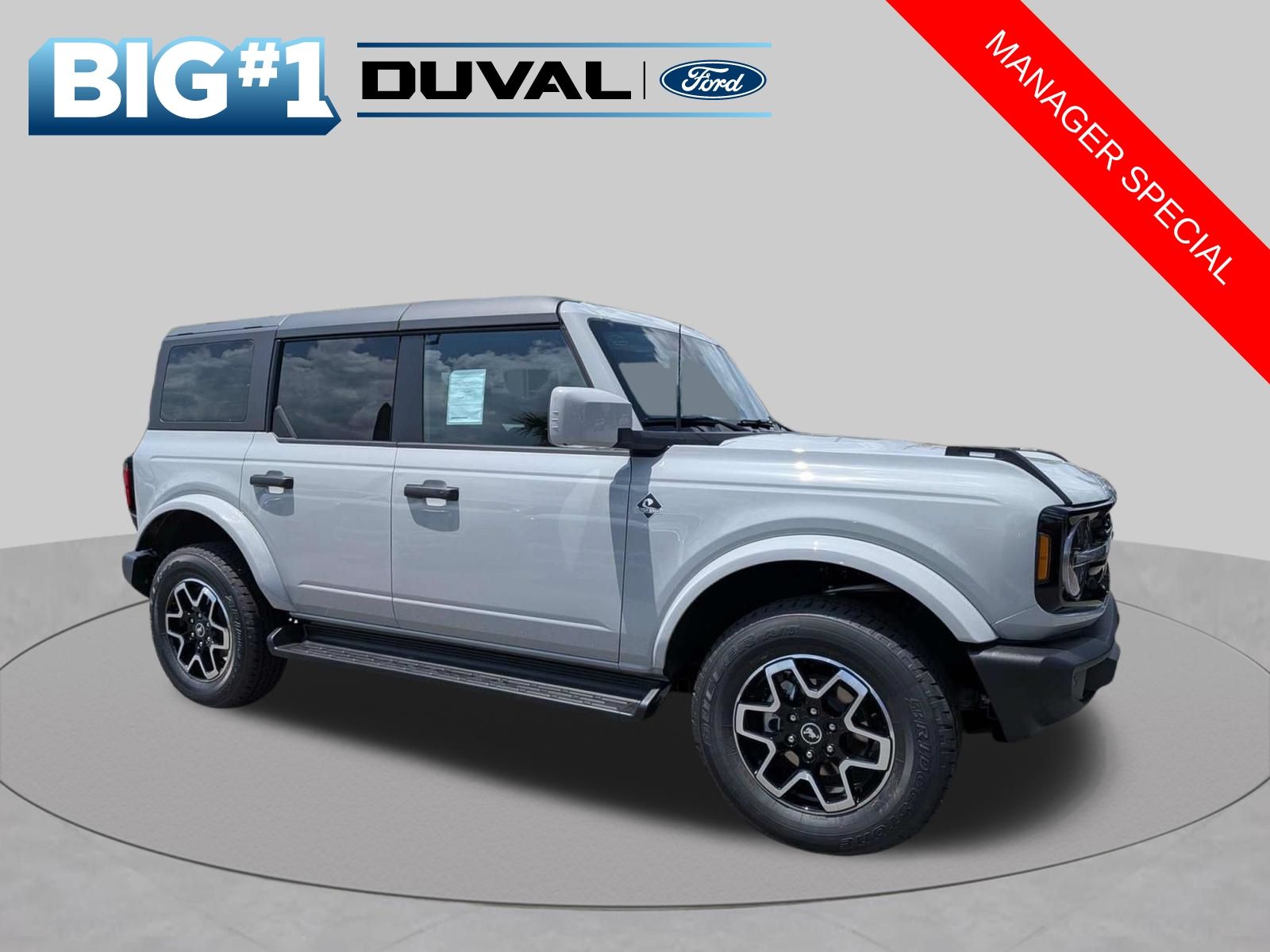 2026 Ford Bronco Outer Banks