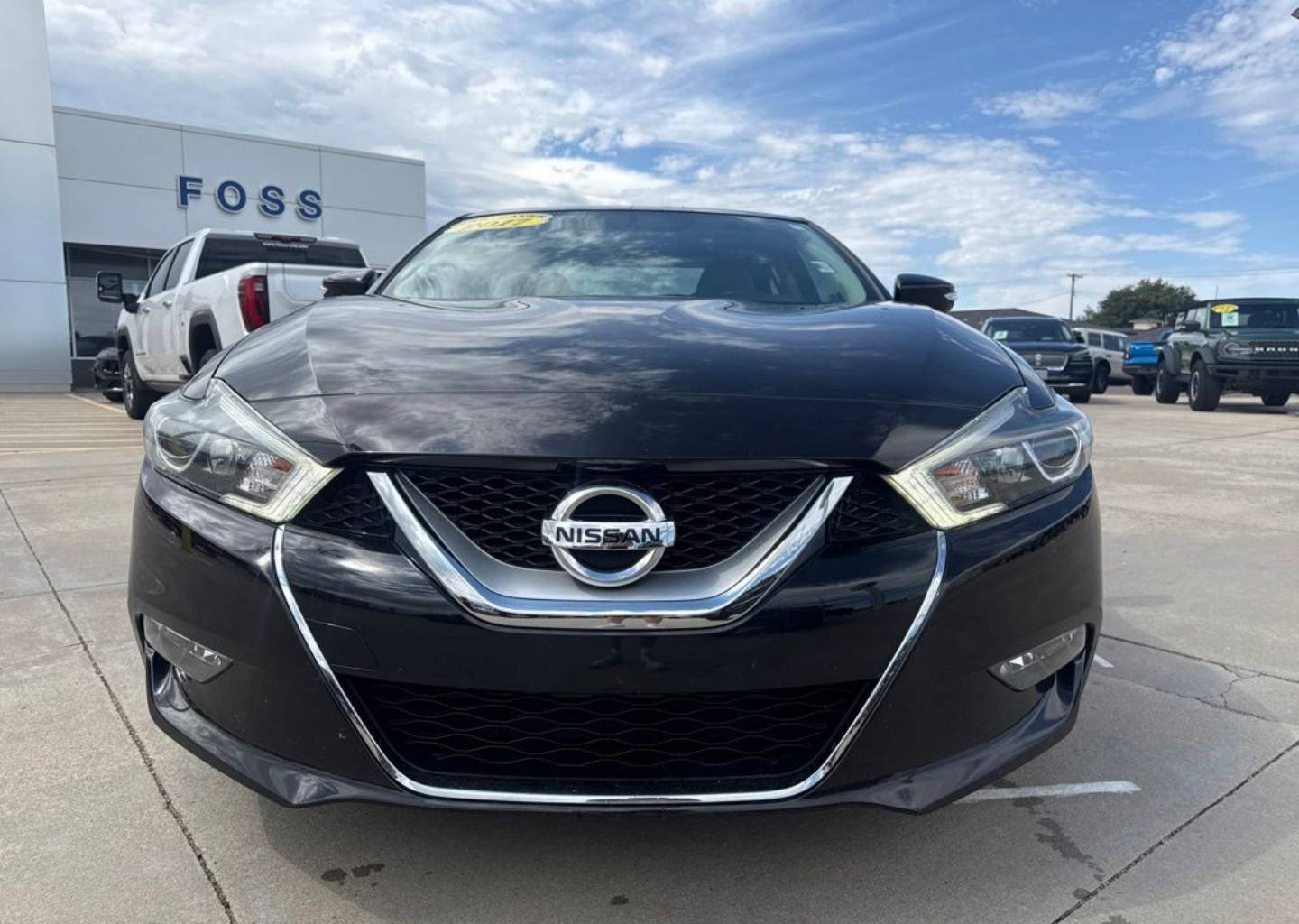 Used 2017 Nissan Maxima SL with VIN 1N4AA6AP5HC383157 for sale in Liberal, KS